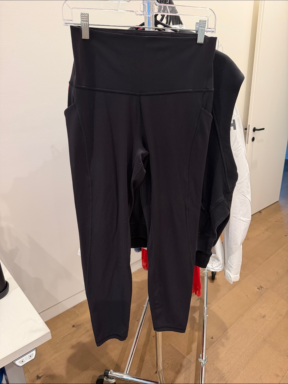 Black Lululemon leggings from Hawaii size 10